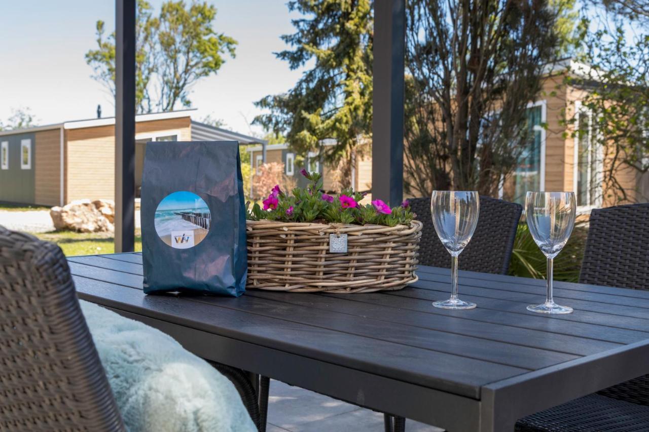 Welcome In - Chalet Vakantiepark Fort Den Haak - Huisdier Toegestaan Vrouwenpolder Exterior foto